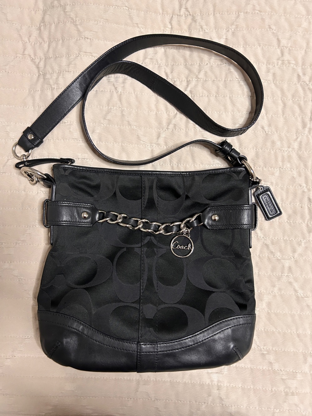 Coach Signature Crossbody Bag Purse Jacquard leather Swingpack Black on Black